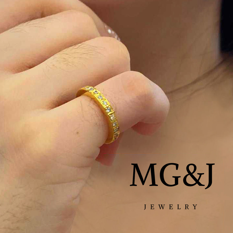 Gold and Diamond Ring