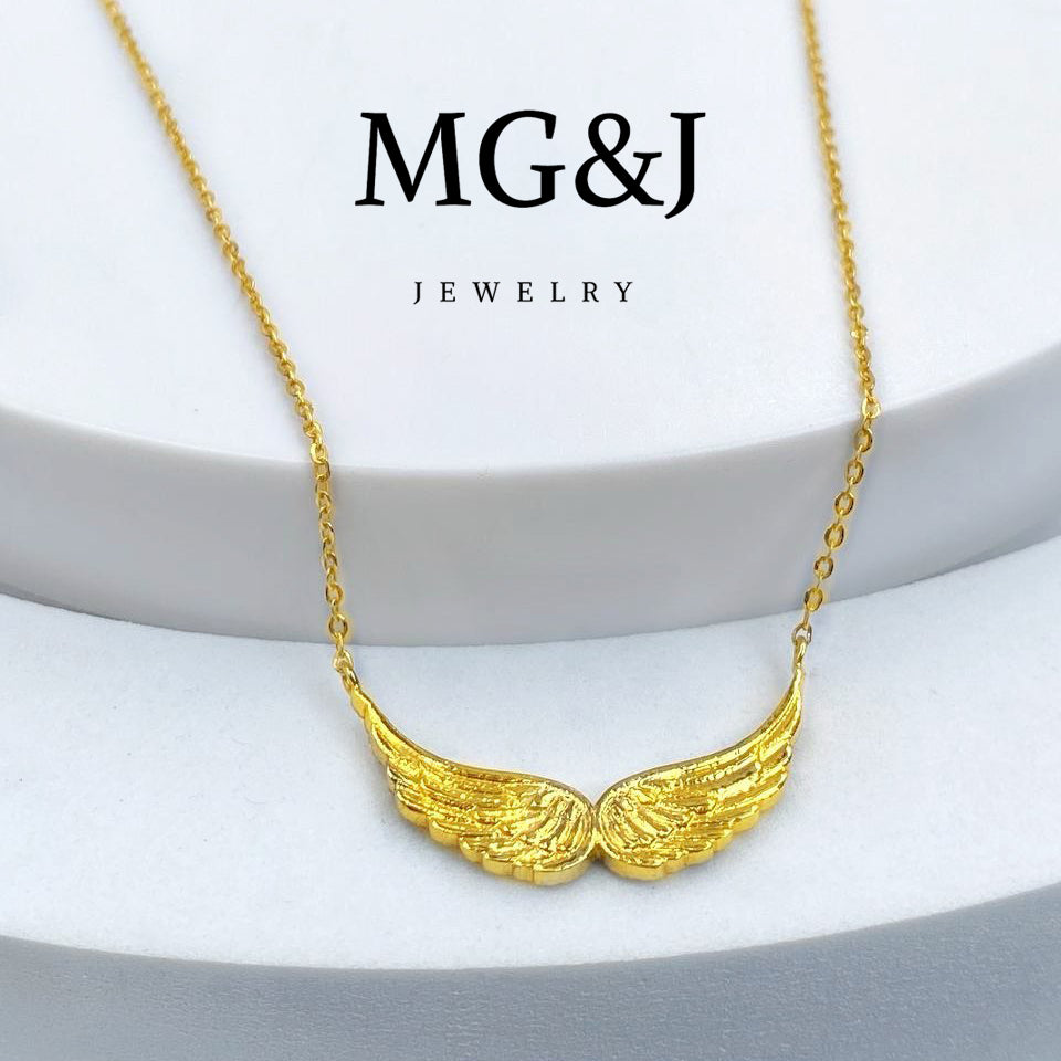 Spreading Wings Necklace