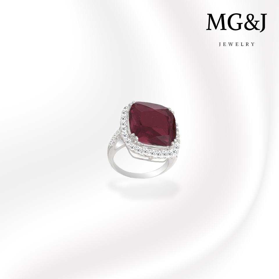 Queen Tourmaline and Diamonds Ring
