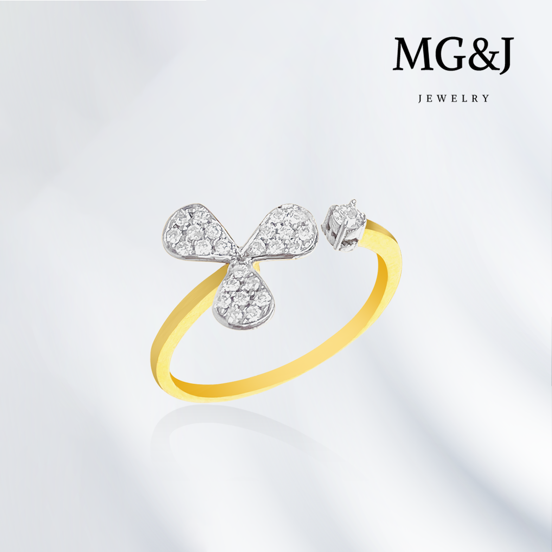 Clover Diamonds Ring