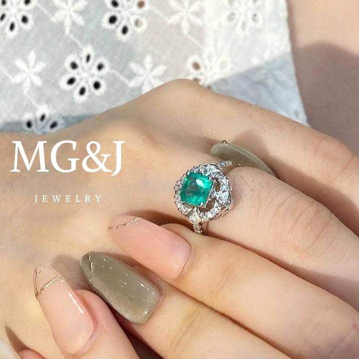 Columbia Emerald Ring