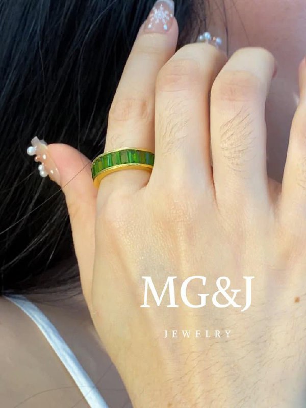 Diopside Eternity Ring