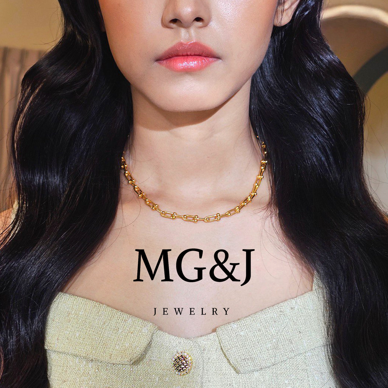 Modern Gold Necklace