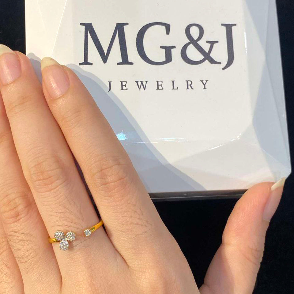 Diamonds Flower Ring