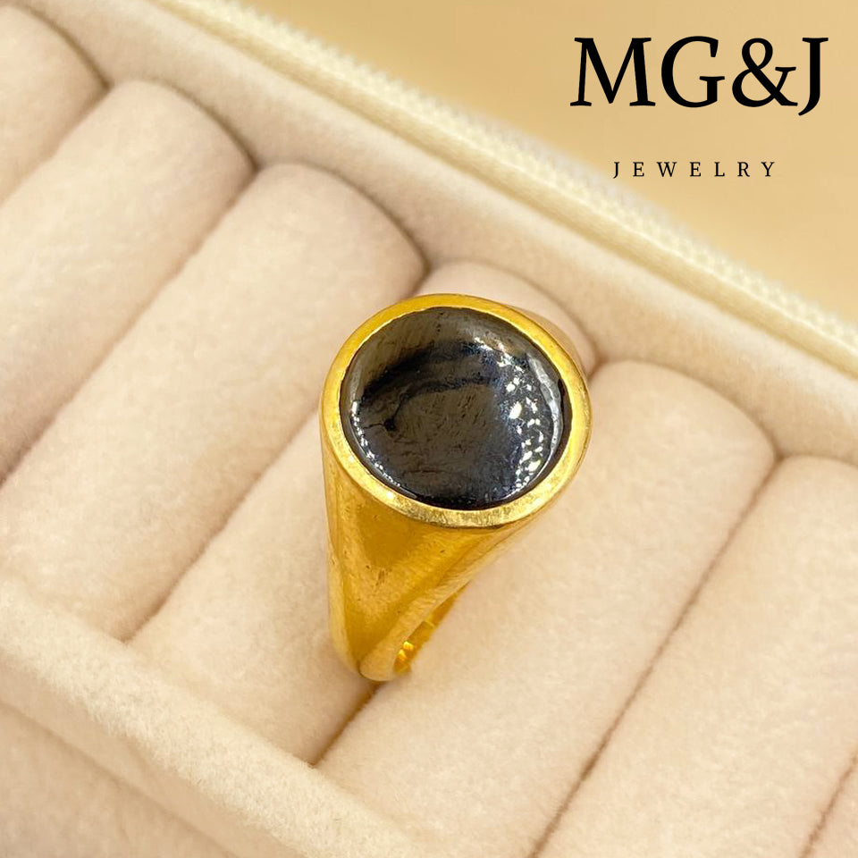 Circle Black Stone Golden Ring