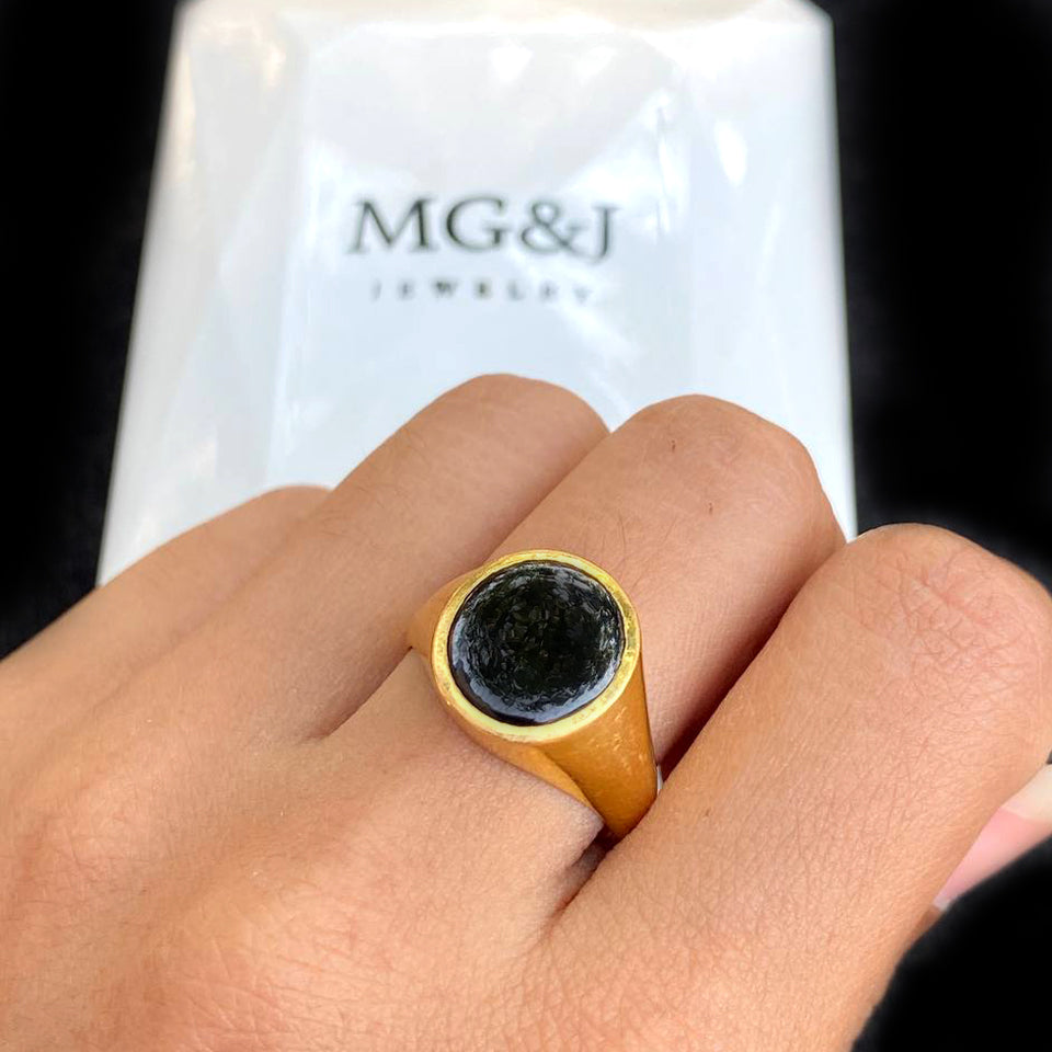 Circle Black Stone Golden Ring