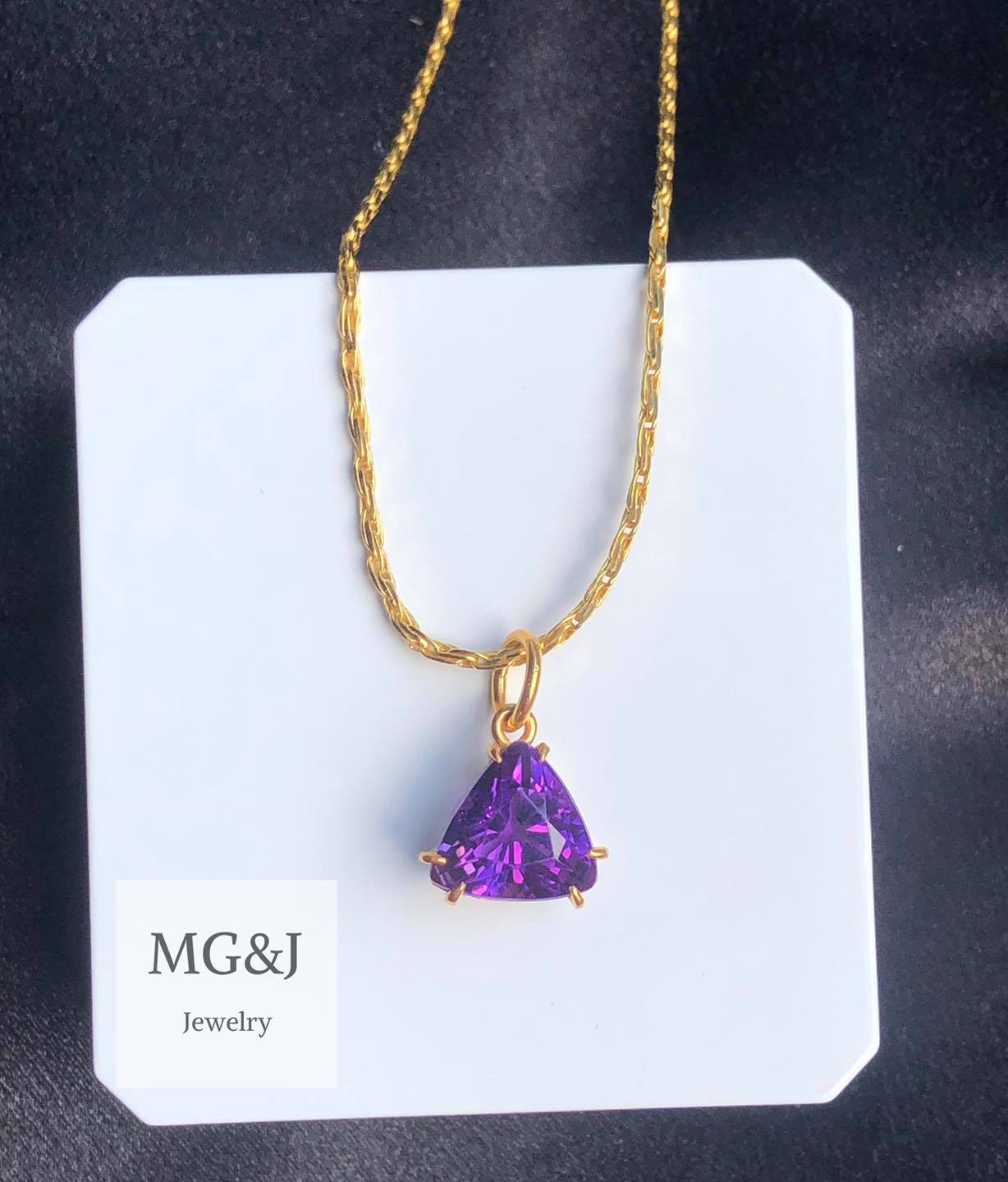 Traingle Amethyst Pendant