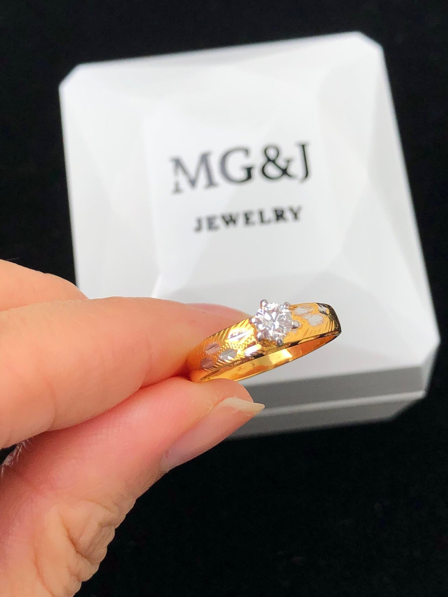 Golden Diamond Ring