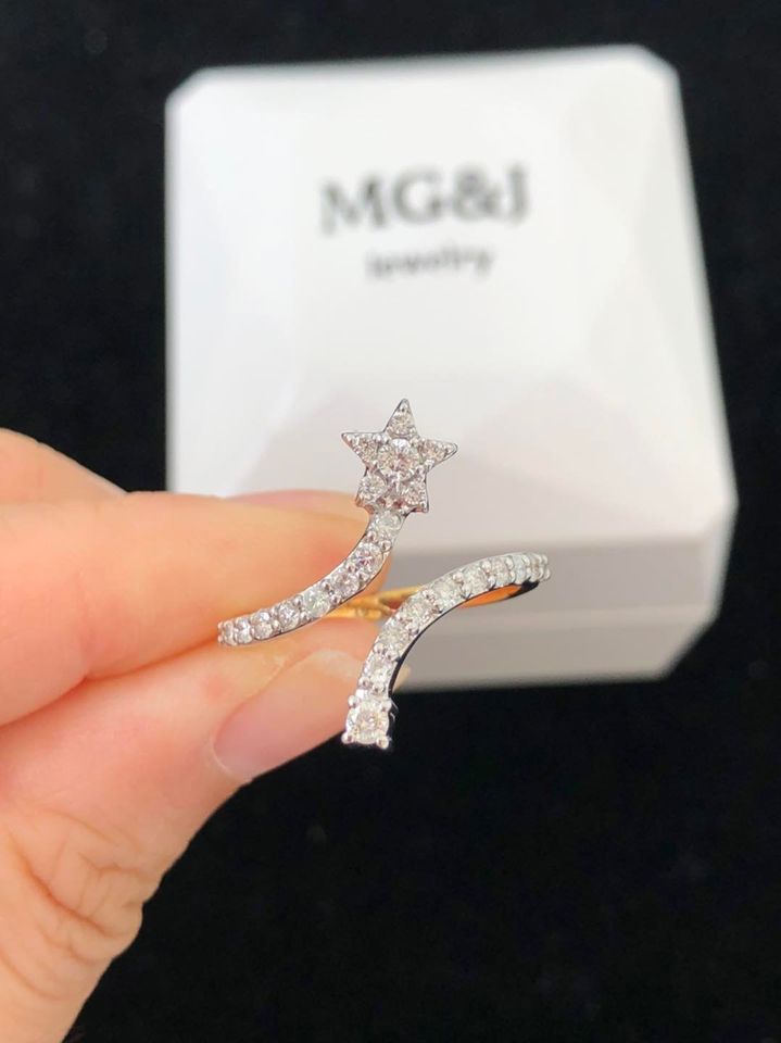 Star Diamonds Ring