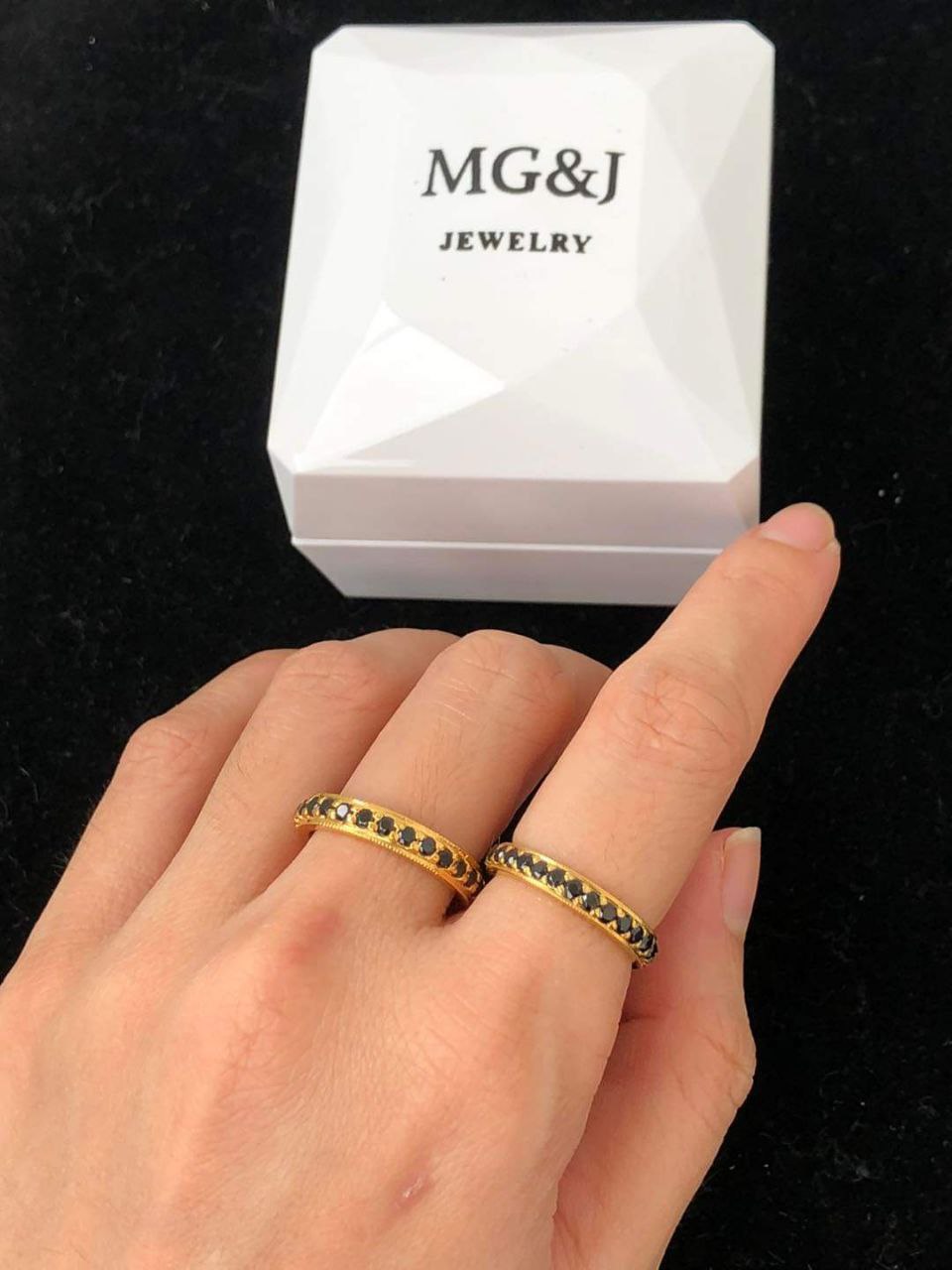 Black Spinel Band Ring