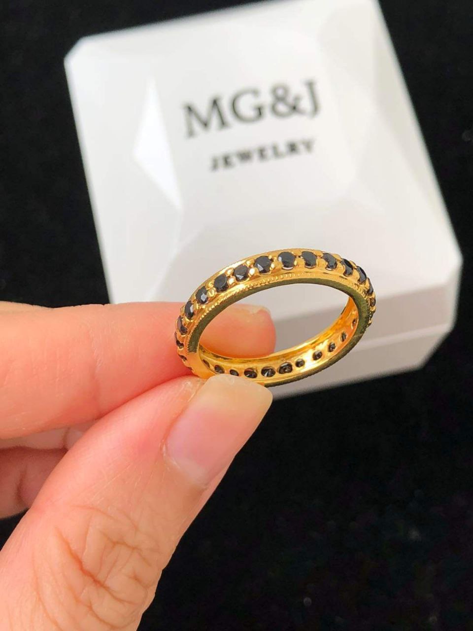 Black Spinel Band Ring