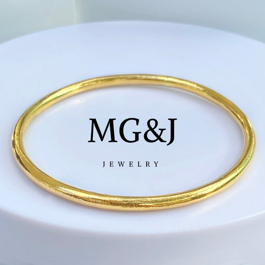 Round Bangle