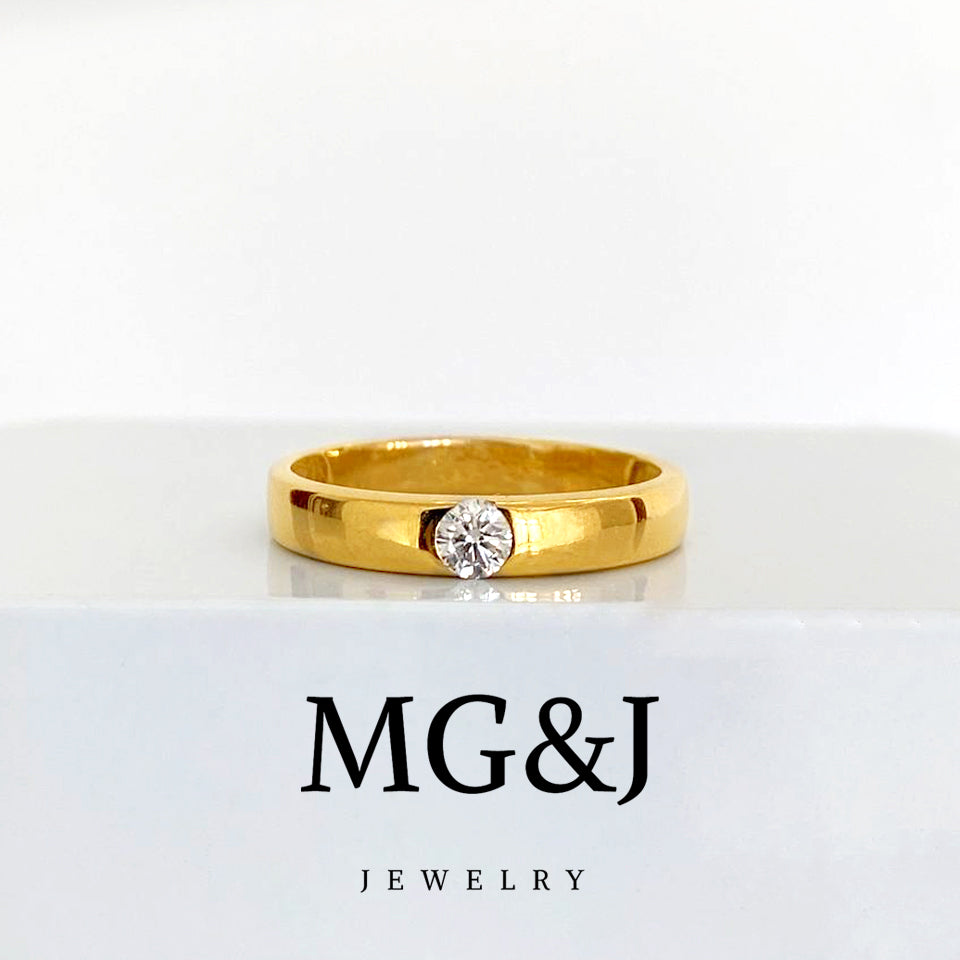 Simple Diamond Solitaire Ring